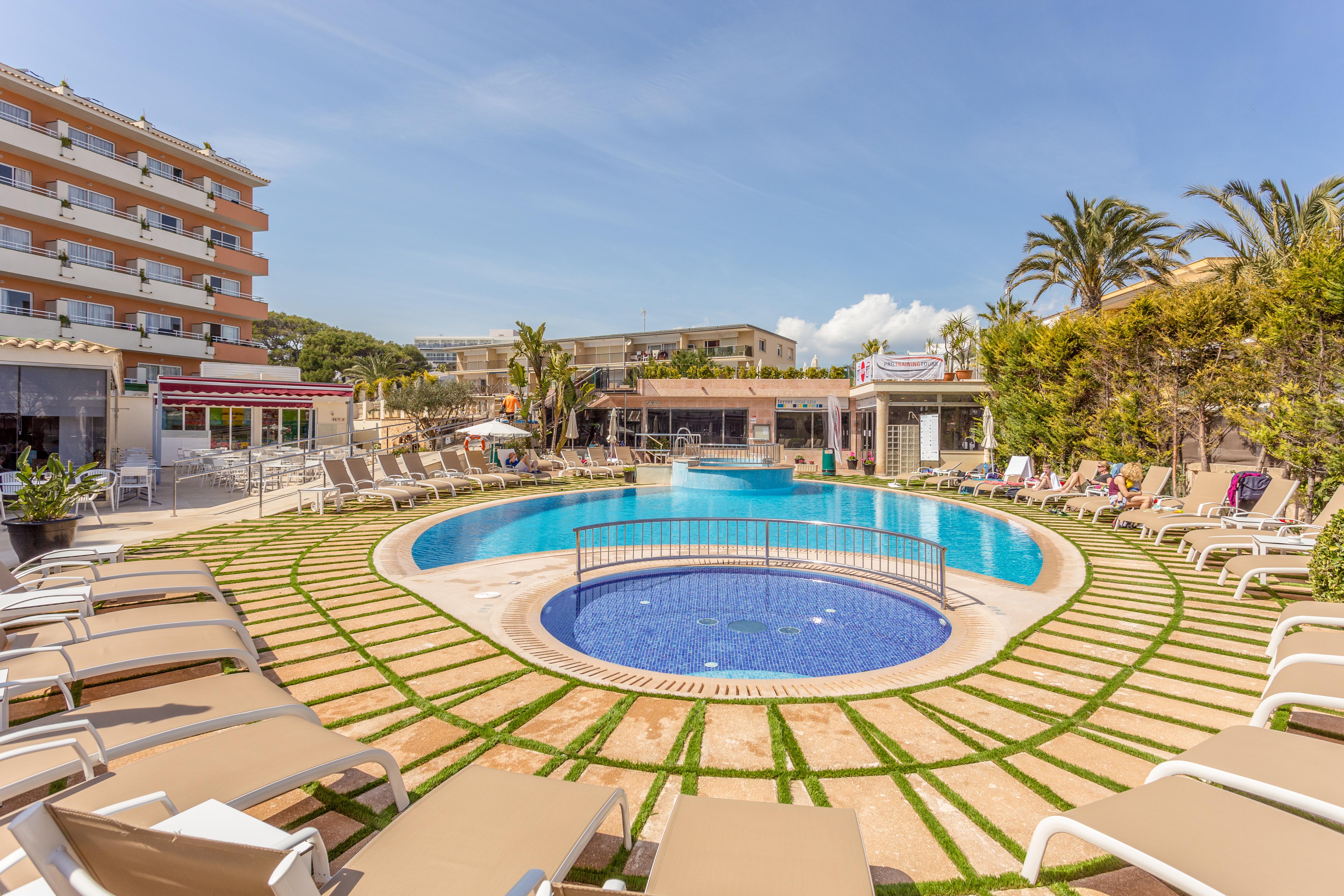 Ferrer Janeiro Hotel & Spa Can Picafort  Dış mekan fotoğraf