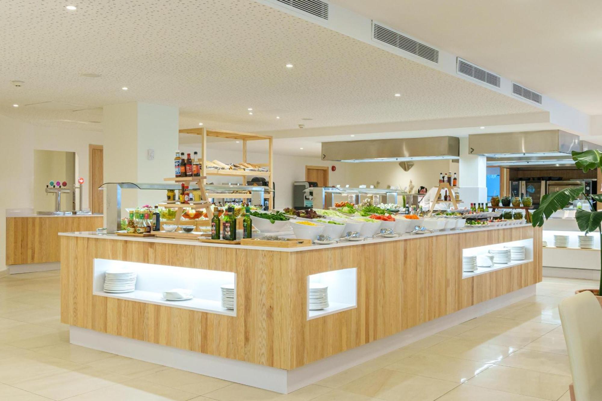 Ferrer Janeiro Hotel & Spa Can Picafort  Dış mekan fotoğraf